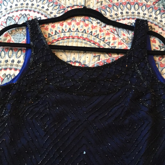 Stunning Geometric Pattern Beaded Cocktail Dress - Picture 5 of 16